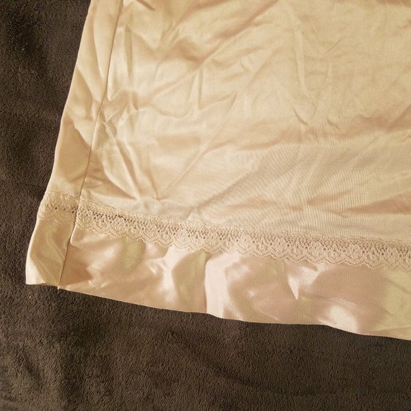 Vintage Half Slip - Picture 3 of 3